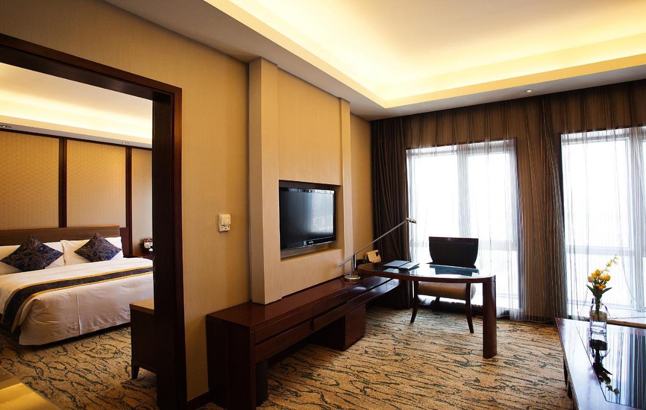 Gloria Grand Hotel Wuxi Wuxi  Eksteriør bilde